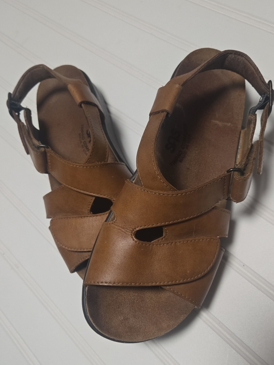 SAS Shoes - SAS Huggy Cross Strap Sandals / Size 9